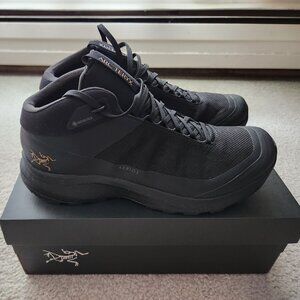 Arc'terix Aerios Mid GTX M Women's Shoe (Like New)